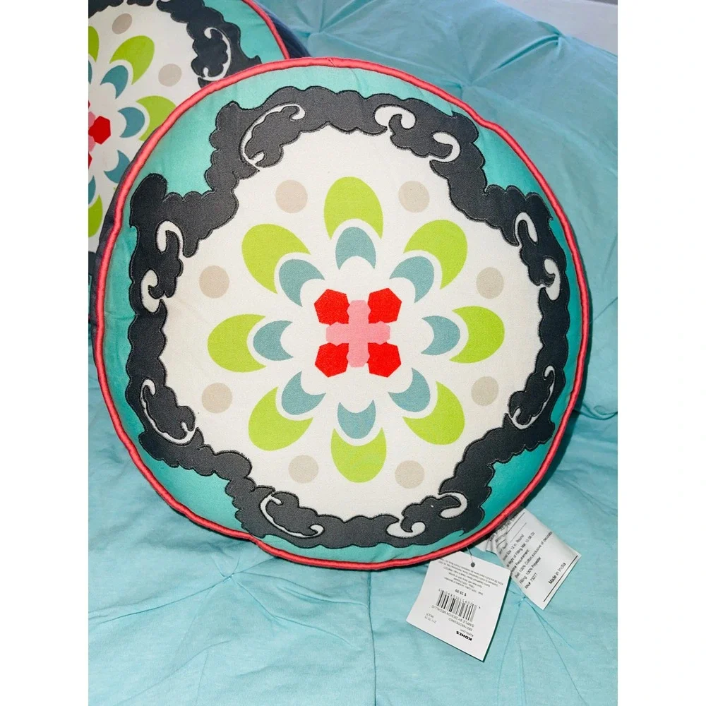 Room Essentials Pintuck Comforter Set Full Queen Aqua Mint 4 Pc W/2 Boho Pillows